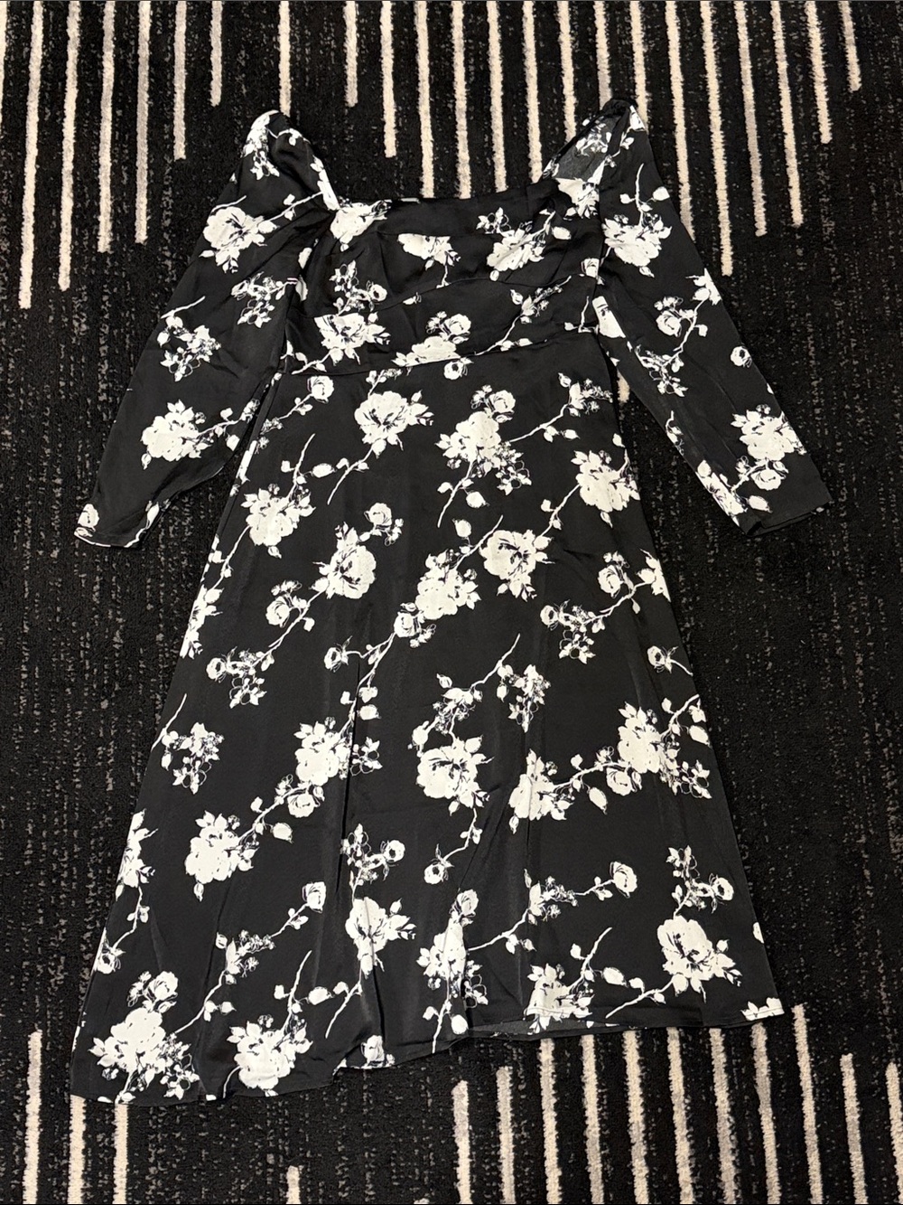 RIHOAS Black Floral Midi Dress